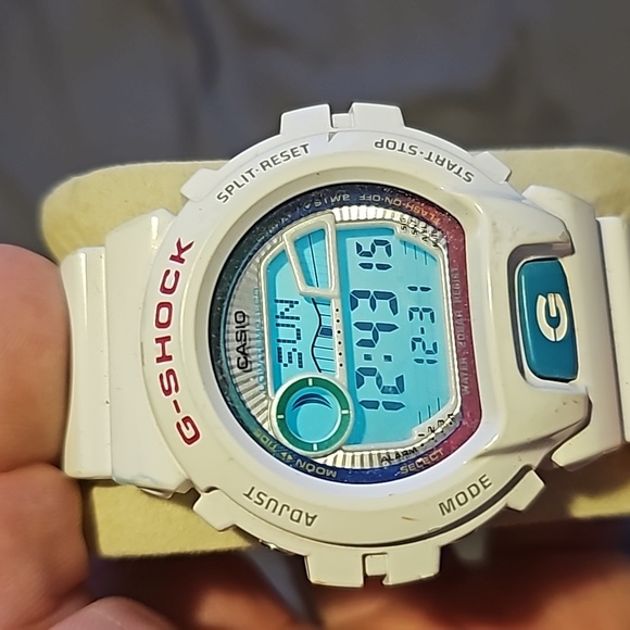 Casio G-Shock - Picture 3 of 9